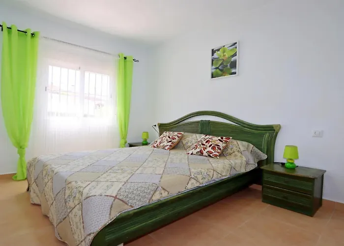 R-1935 Pool And Garden Apartment Torrevieja