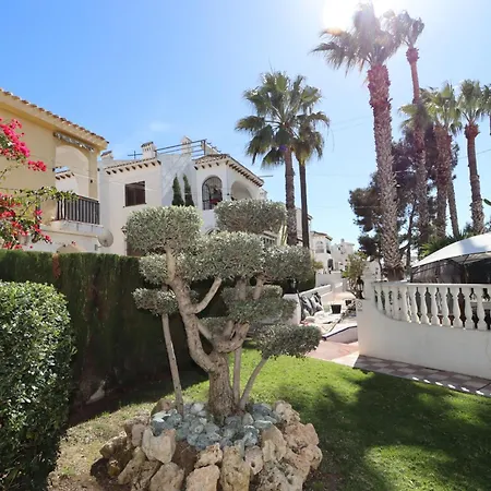 R-1935 Pool And Garden * Torrevieja